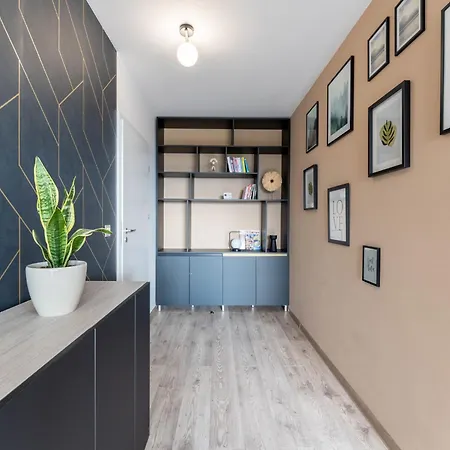 Mohost Noblesse - Chic Urban Retreat *