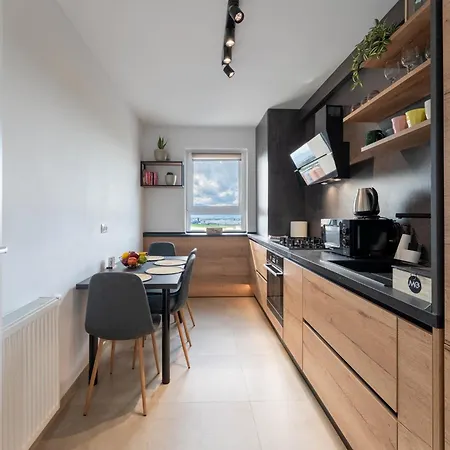 Mohost Noblesse - Chic Urban Retreat *