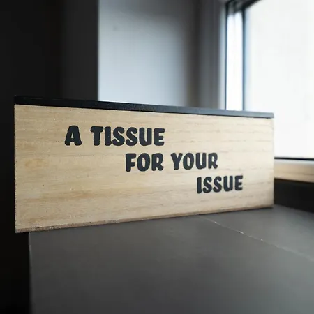 דירה Mohost Noblesse - Chic Urban Retreat *