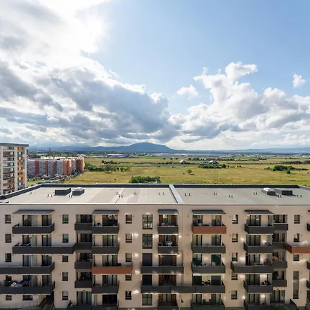 Mohost Noblesse - Chic Urban Retreat * בראשוב